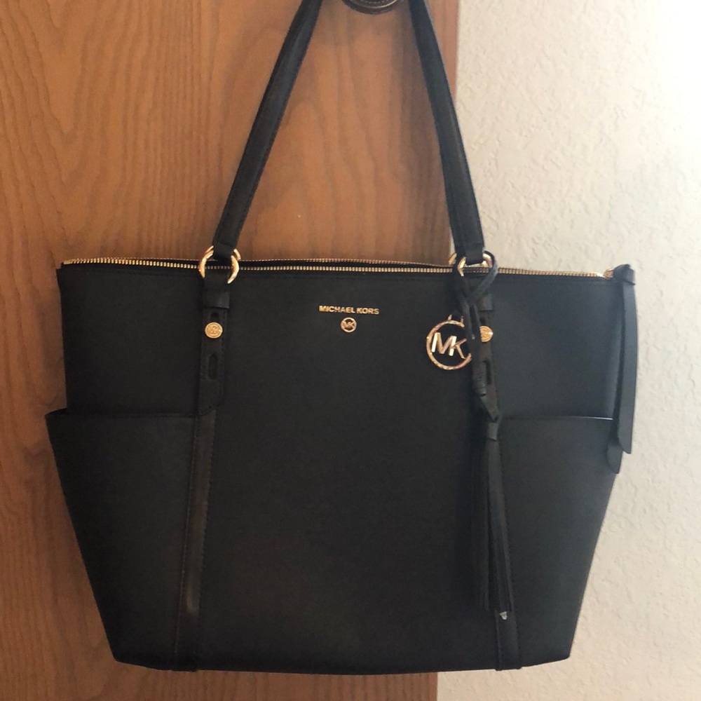 NWT black Michael Kors Nomad Tote